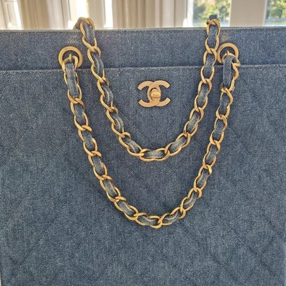 6. Chanel Denim Tote Vintage 1990's - Picture 4 of 10